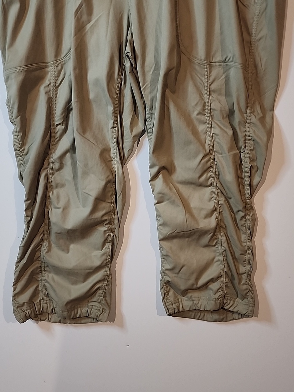 Northface Aphrodite Capri Standard Fit Pants NWT Size Xlarge - Picture 3 of 11